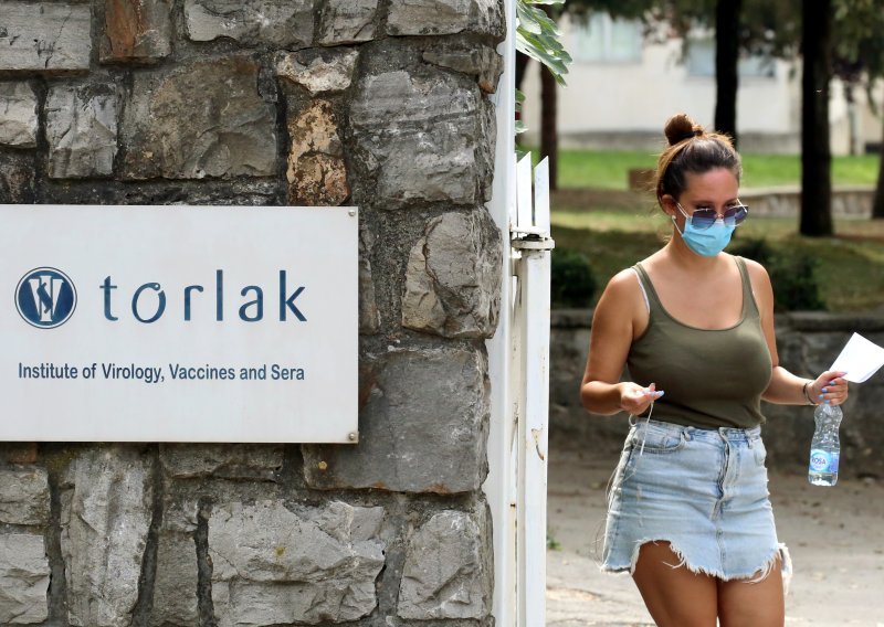 U Srbiji nastavlja padati broj novorazaženih koronom