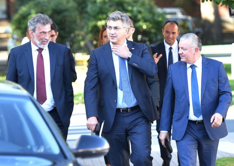 Plenković: 92,7 posto škola izabralo model A, cijela priprema je bila kvalitetna i pravodobna