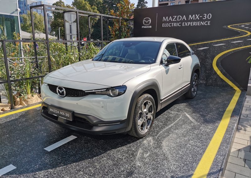 Mazda MX-30 stigla u Hrvatsku; električni crossover za vozača i okoliš