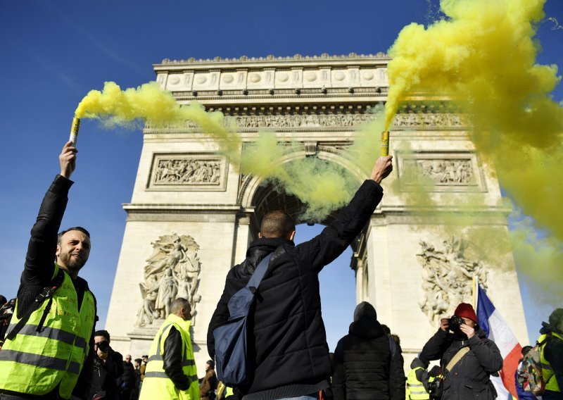 'Žuti prsluci' najavili nacionalni povratak u subotu