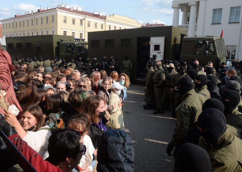 Bjeloruska policija privela desetke prosvjednika