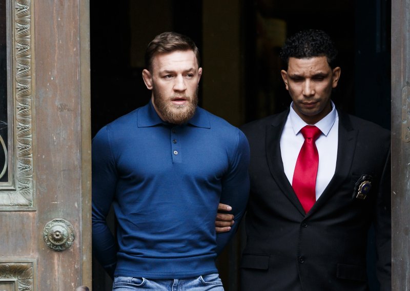 Kontroverzni borac Conor McGregor uhićen na Korzici; ako su optužbe istinite onda se bivšem prvaku zaista loše piše
