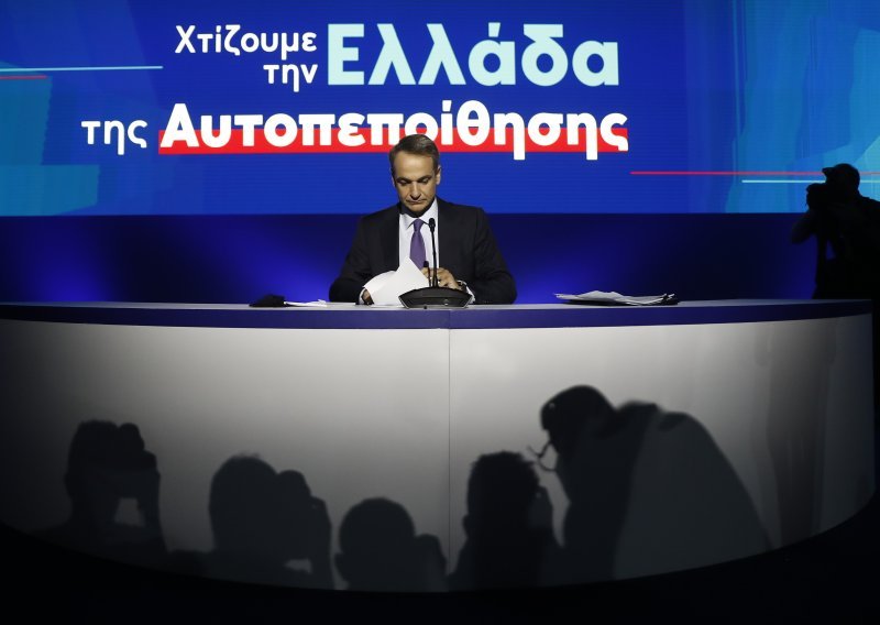 Grčki premijer pozdravio povratak turskog plovila u bazu