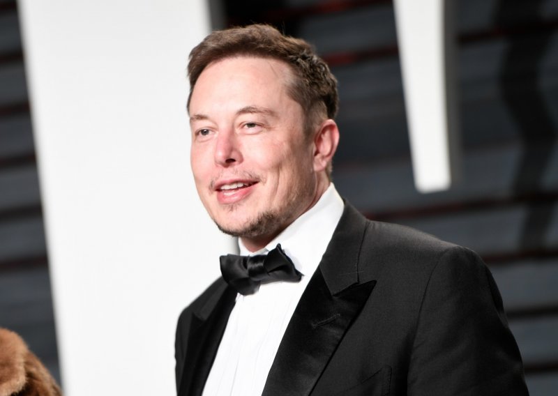 Musk najavio jeftinije električne automobile, vrijednost dionica Tesli pala za 50 milijardi dolara