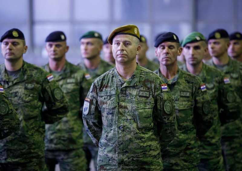 [FOTO/VIDEO] Hrvatski vojnici vratili se iz Afganistana