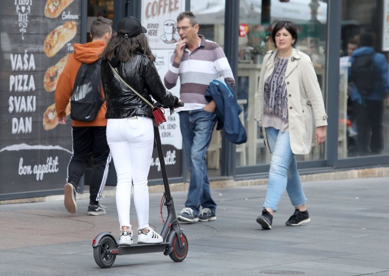 Električne romobile više se neće moći voziti bez kazni, kreću izmjene Zakona o sigurnosti prometa na cestama