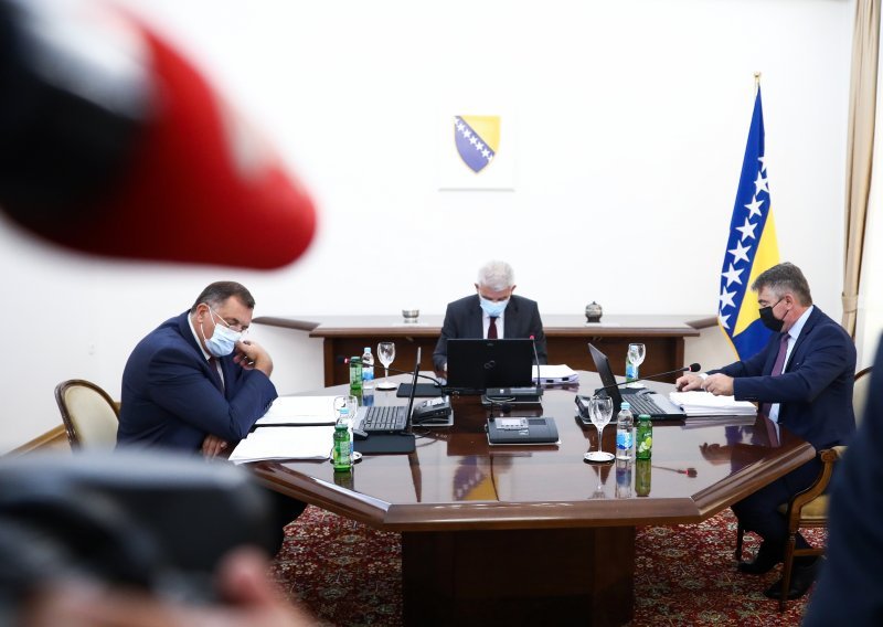 U Predsjedništvu BiH opet prepirke, ovaj put o Jeruzalemu i Kosovu