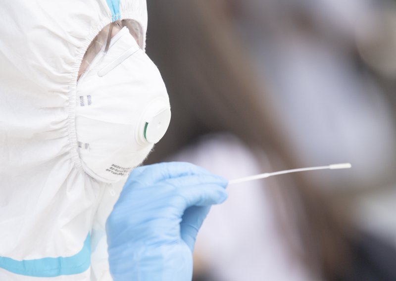 SAD ponovno savjetuje testiranje na koronavirus i kad nemaju simptome