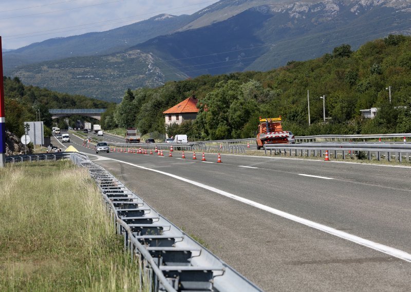 Jak vjetar: Samo za osobna vozila dionica A6 od Kikovice do Delnica
