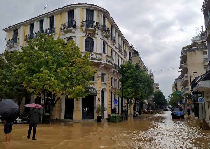 [FOTO/VIDEO] Nova žrtva 'mediteranskog uragana' u Grčkoj, za jednom nestalom se još traga