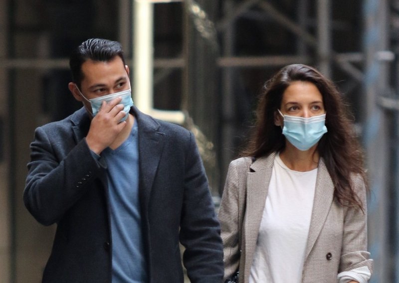 Zaljubljena do ušiju: Katie Holmes dugo nismo vidjeli ovako sretnu