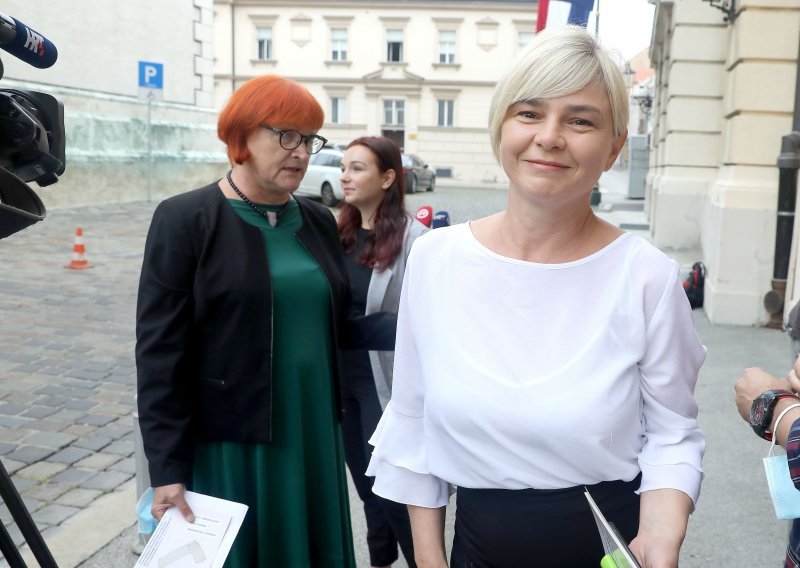 Benčić i Borić: Nećemo dozvoliti nametanje obveze savjetovanja prije pobačaja