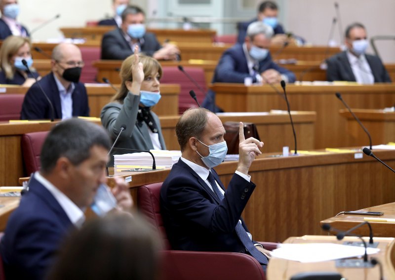 'Nema opravdanja za dvotjednu saborsku stanku u izvanrednim okolnostima'