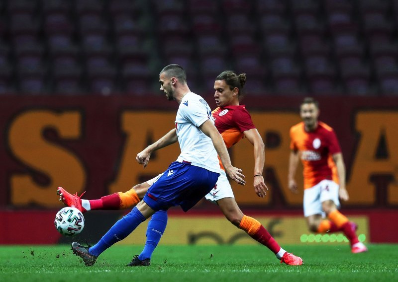 Hajduk ipak nije stigao do senzacije; iako se junački držao većim dijelom utakmice izgubio je od favoriziranog Galatasaraya