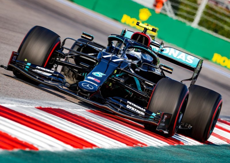 Mercedesi dominiraju u Sočiju; Valtteri Bottas i na drugom treningu brži od Lewisa Hamiltona