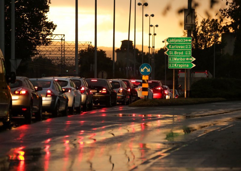 [FOTO/VIDEO] Stigla je velika promjena vremena: Tuča u Istri i Zagorju, kilometarske kolone u Zagrebu