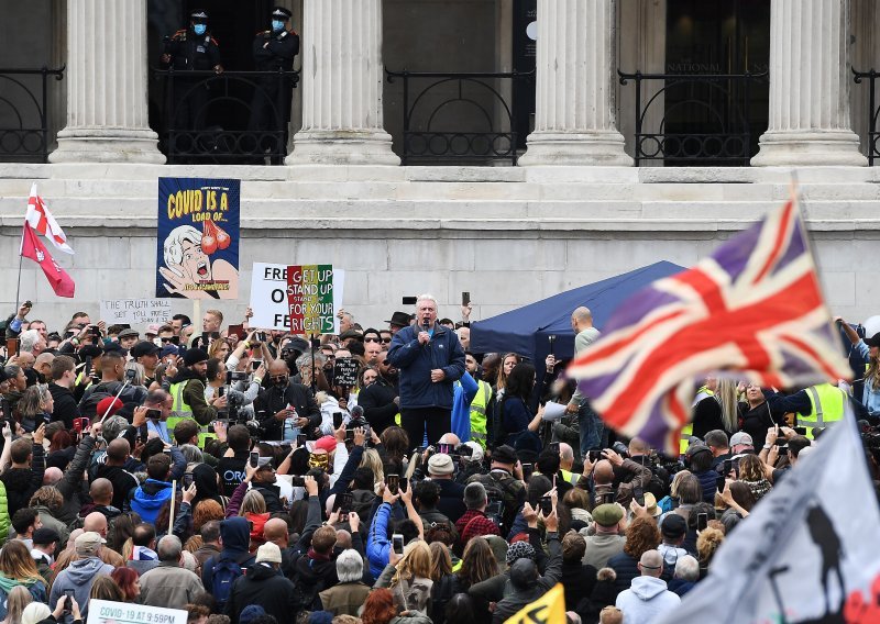 Tisuće na prosvjedu 'Covid-1984' protiv restriktivnih mjera u Londonu