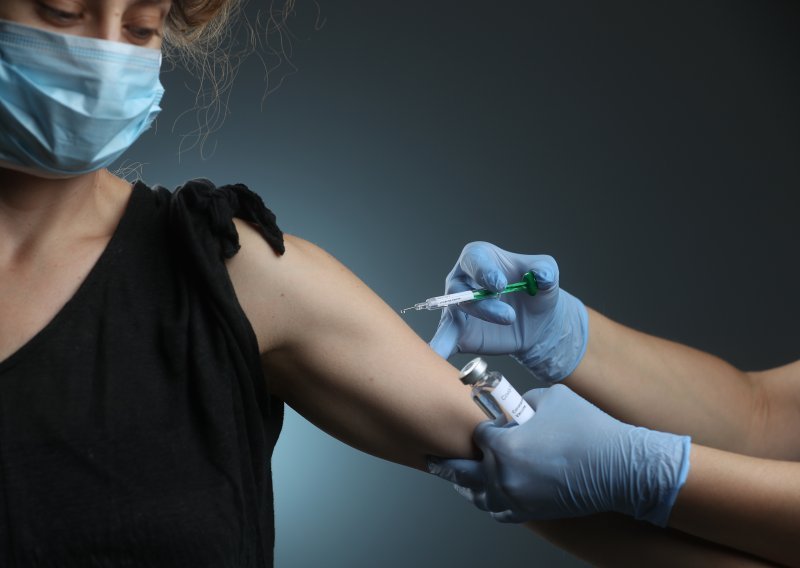 Prva cjepiva protiv Covida-19 'vjerojatno će bit manjkava' i možda neće spriječiti zarazu
