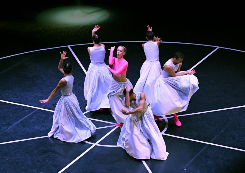 [FOTO] Zavirite na baletnu predstavu 'Čipka' izvedenu u riječkom HNK
