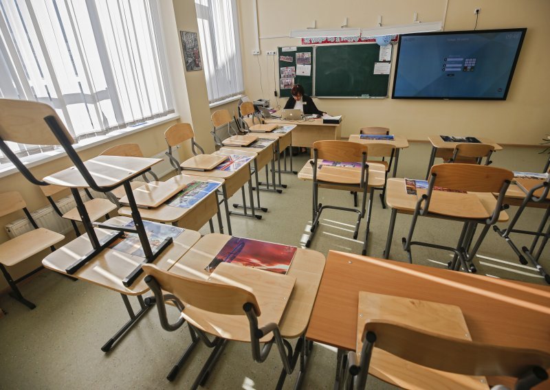 Raste broj zaraženih u školama u Republici Srpskoj