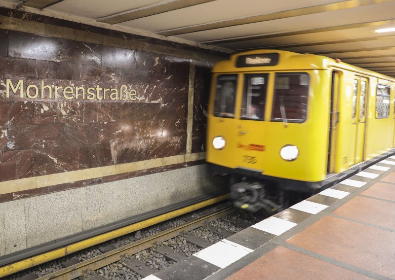 Štrajk radnika javnog prijevoza u Njemačkoj paralizirao život