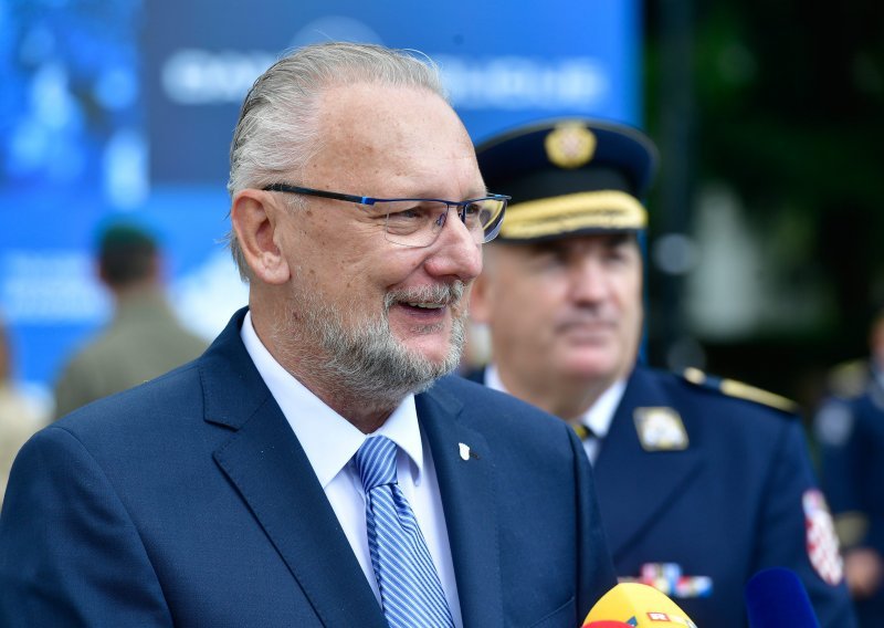 [FOTO] Božinović: Sigurnost na području Hrvatske nije narušena u ovim izvanrednim situacijama i posebnim epidemiološkim uvjetima