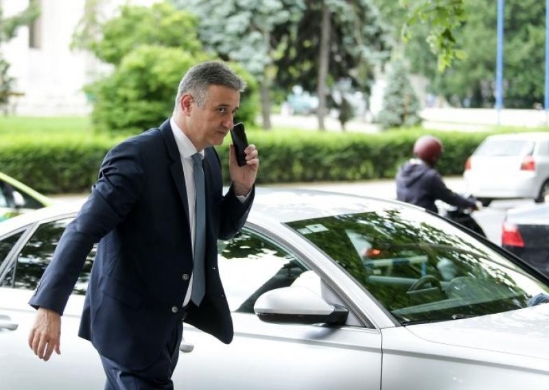 Milanović se odazvao Hini, a Karamarko i dalje šuti