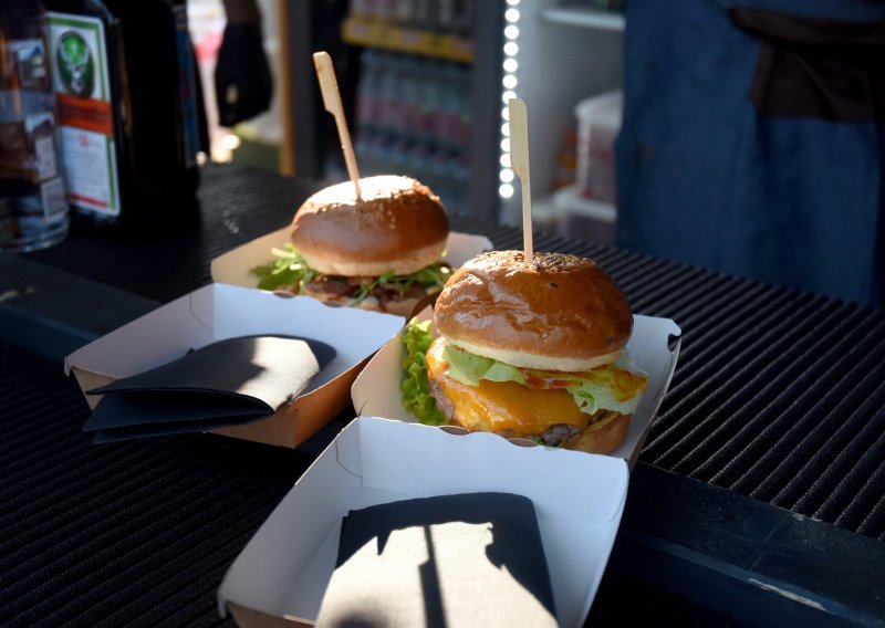 Zadrani od danas mogu uživati u slasnim burgerima na prvom Zadar Street Food Festivalu