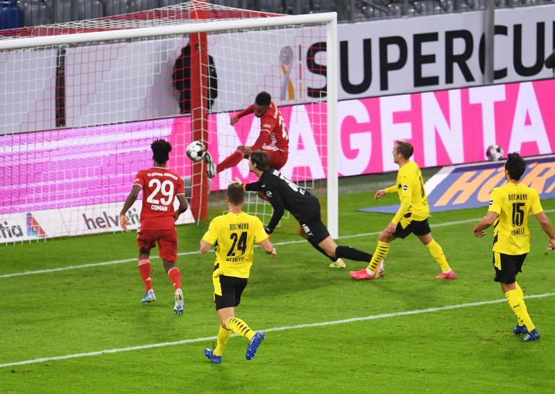 [FOTO] U ludoj utakmici na Allianz Areni, Bayern protiv Borussije nastavio berbu trofeja; to im je peti u 2020. godini