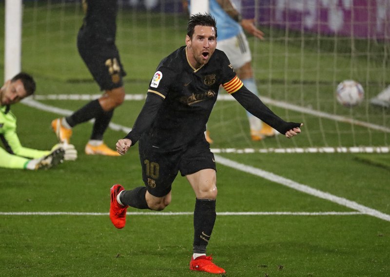 [FOTO] Barcelona sigurno prošla gostovanje u Vigu; Sevilla i Rakitić golom u sudačkoj nadoknadi zadržali savršen učinak