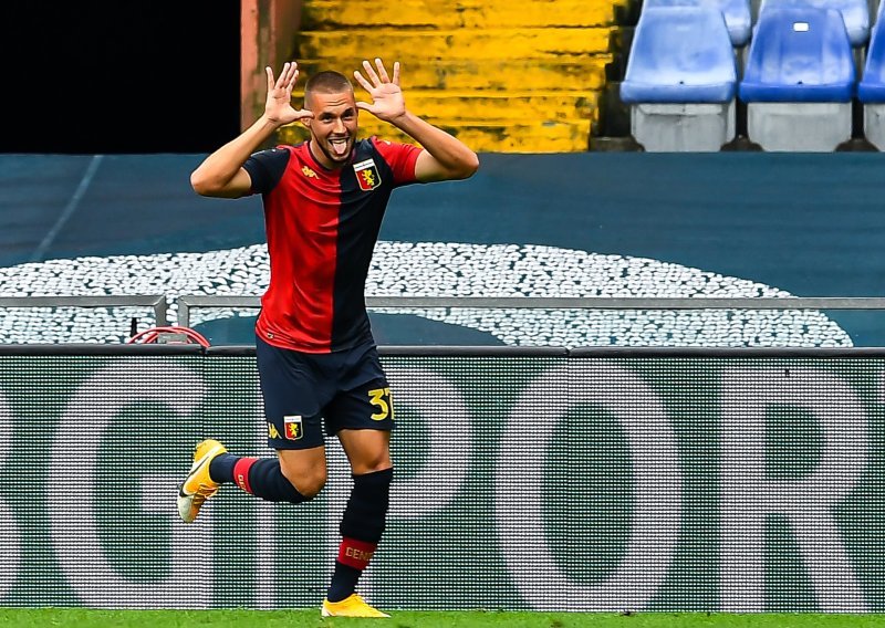 Potpuni kaos u redovima Genoe; još ti igrača pozitivna na koronavirus, ali strahuje se od širenja virusa i među igračima Napolija