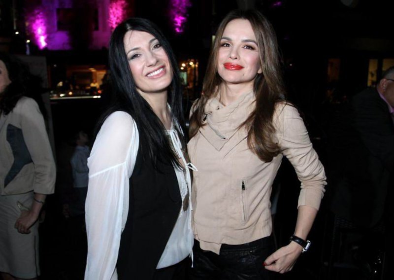 Ludi provod Dikana i Severine