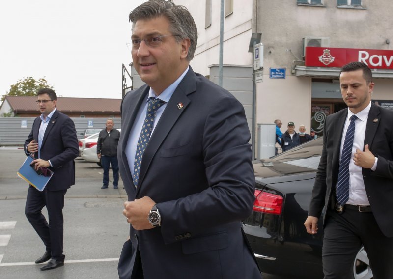 Plenković iz Slavonije o aferi Janaf: Nema nedodirljivih; odgovorio i na pitanje o opozivu Zorana Milanovića