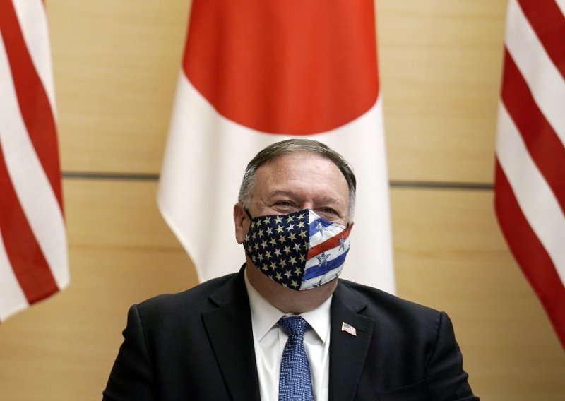 Pompeo i Esper u obilasku azijskih zemalja kako bi suzbili utjecaj Kine