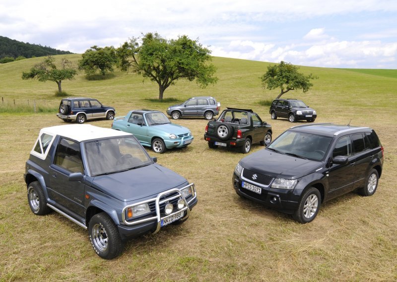 [FOTO/VIDEO] Suzuki slavi svoje prvo stoljeće; od automobila preko motocikala do izvanbrodskih motora