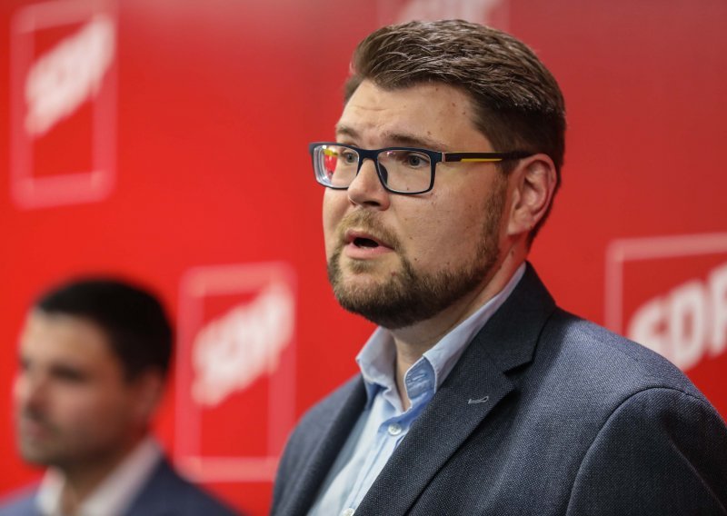 Drama u SDP-u se nastavlja: Predsjedništvo stranke preuzelo upravljanje Klubom zastupnika koji je Grbinu dao odbijenicu