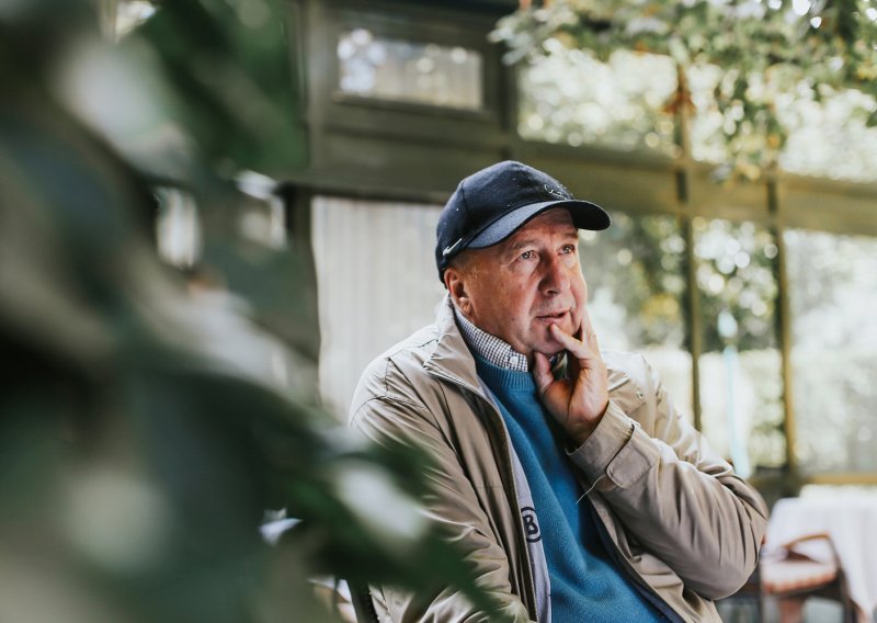 [FOTO/VIDEO] Velimir Zajec iskreno o najljepšim, ali i najtežim trenucima u Dinamu; otkrio nam je koga je želio dovesti uz Šukera '89. godine, a dotakao se i odlaska Bjelice iz Maksimira te postoji li mogućnost povratka među 'modre'