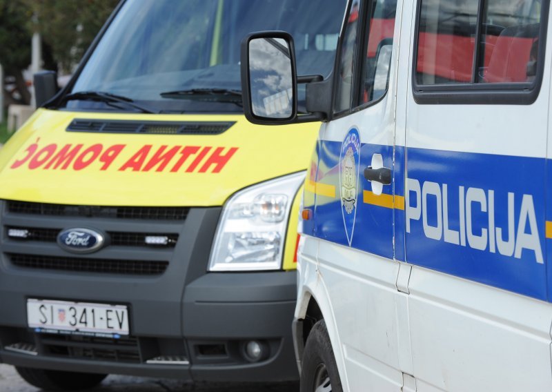 Automobil naletio na dijete; prevezeno u bolnicu u Požegu