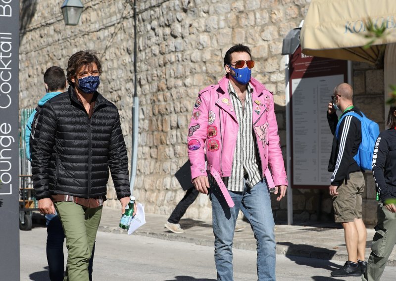 Nicolas Cage na snimanju u Cavtatu: Pojavio se u ružičastoj kožnoj jakni s aplikacijama