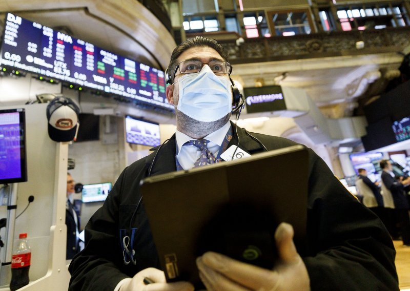 Na Wall Streetu oprez, S&P 500 blago pao