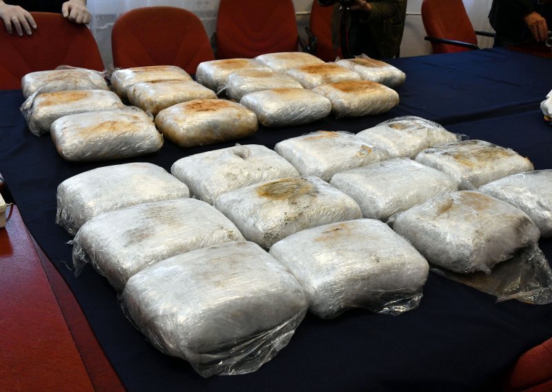 BiH: Sedam optuženih za šverc sedam tona droge, među njima i državljani RH