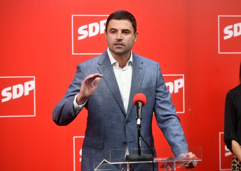 Bivši predsjednik SDP-a Davor Bernardić poručio: Nisam vođa pobune!