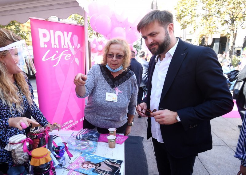 Na Cvjetnom trgu obilježena kampanja o očuvanju zdravlja dojki
