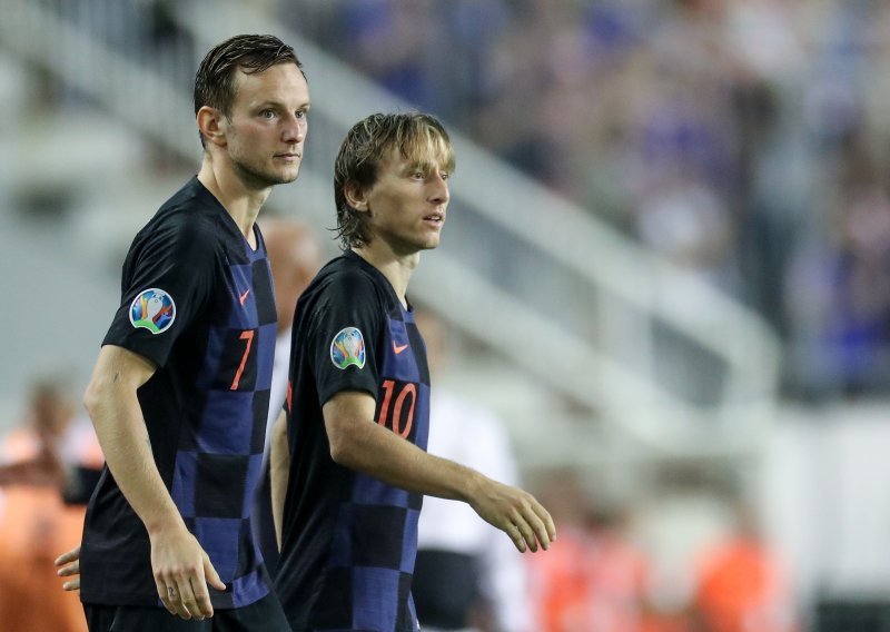 Luka Modrić otvoreno je progovorio o tome koliko će još igrati za reprezentaciju, a onda se dotakao i Ivana Rakitića