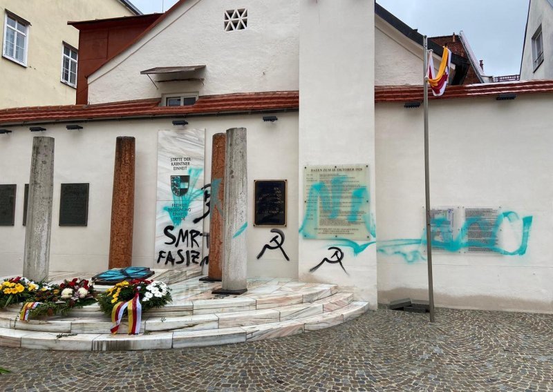 Janša osudio vandaliziranje spomenika u Klagenfurtu: To je ljevičarska sramota