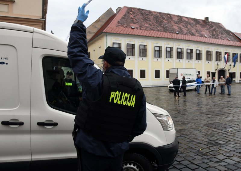 U napadu na Markovu trgu jedan od policajaca čistom je srećom izbjegao ranjavanje, zna se iz čega je Bezuk pucao