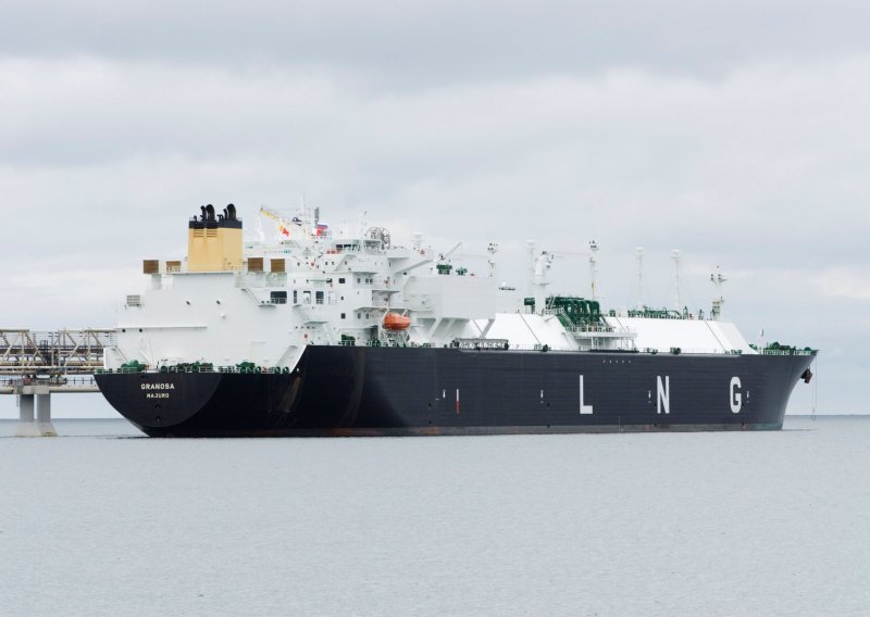 Tanker 'LNG Croatia' sutra stiže u Rijeku