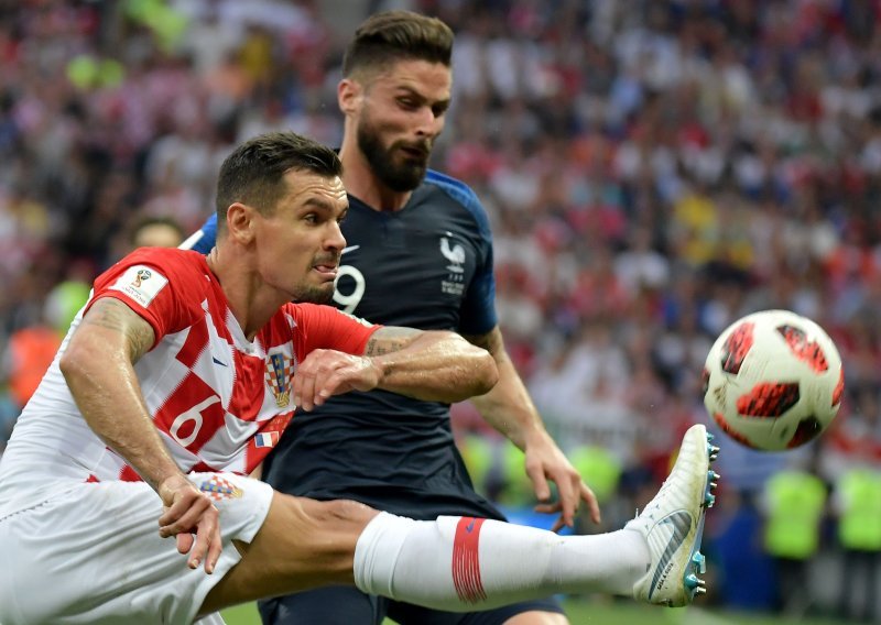 Dejan Lovren prozvao sve koji ne znaju što su državni prioriteti, a onda i 'raskrinkao' Zlatka Dalića: Mislim da izbornik laže...