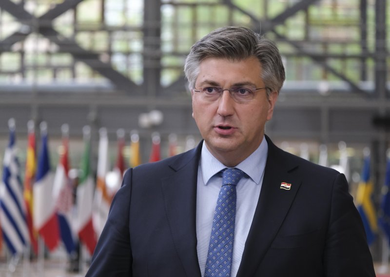 [VIDEO] Plenković: Zajednička borba protiv pandemije važna za je sigurnost građana