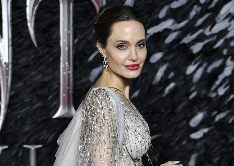 Angelina Jolie već mjesecima radi na tajnom projektu; sada je otkriveno o čemu je riječ